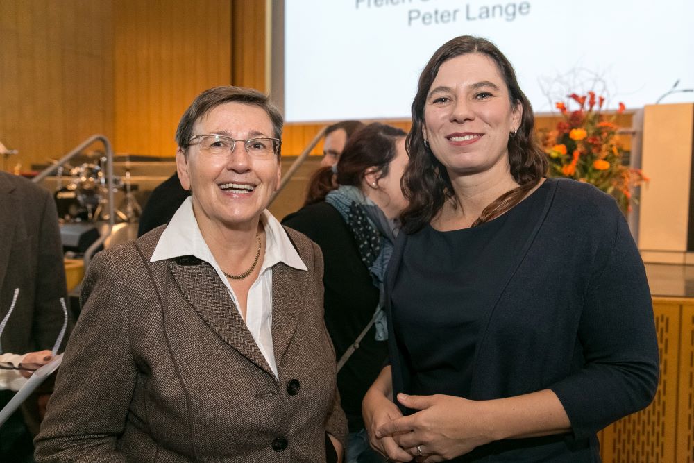 Prof. Dr. Dr. h.c. Fischer-Lichte (links)