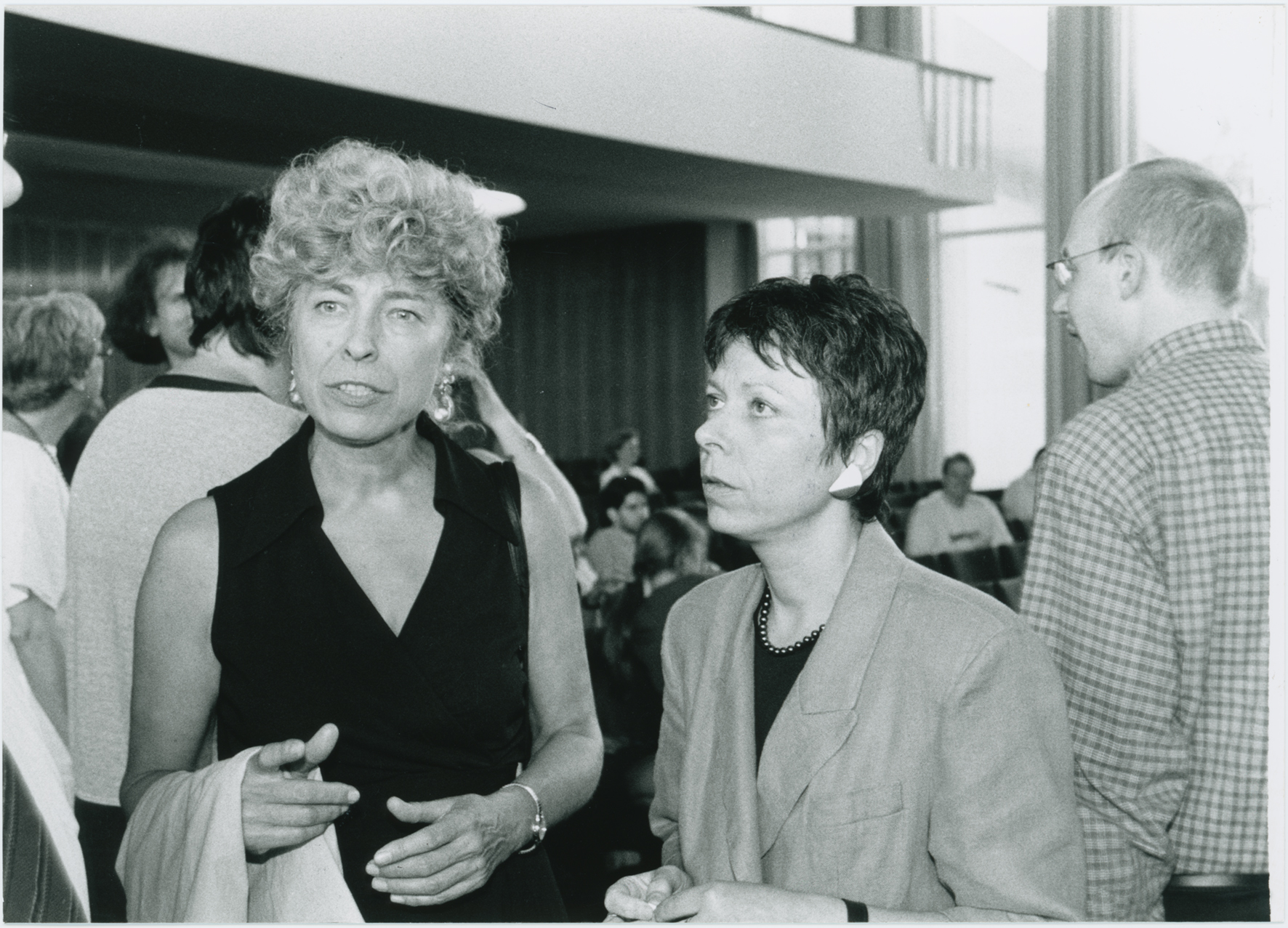 Prof. Dr. Gesine Schwan und  Anette Simonis