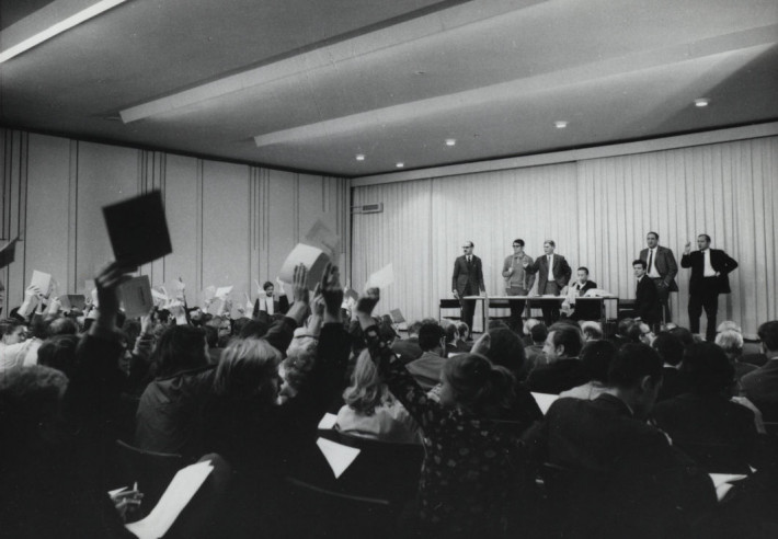  Konstituierende Sitzung des Übergangskonzils 